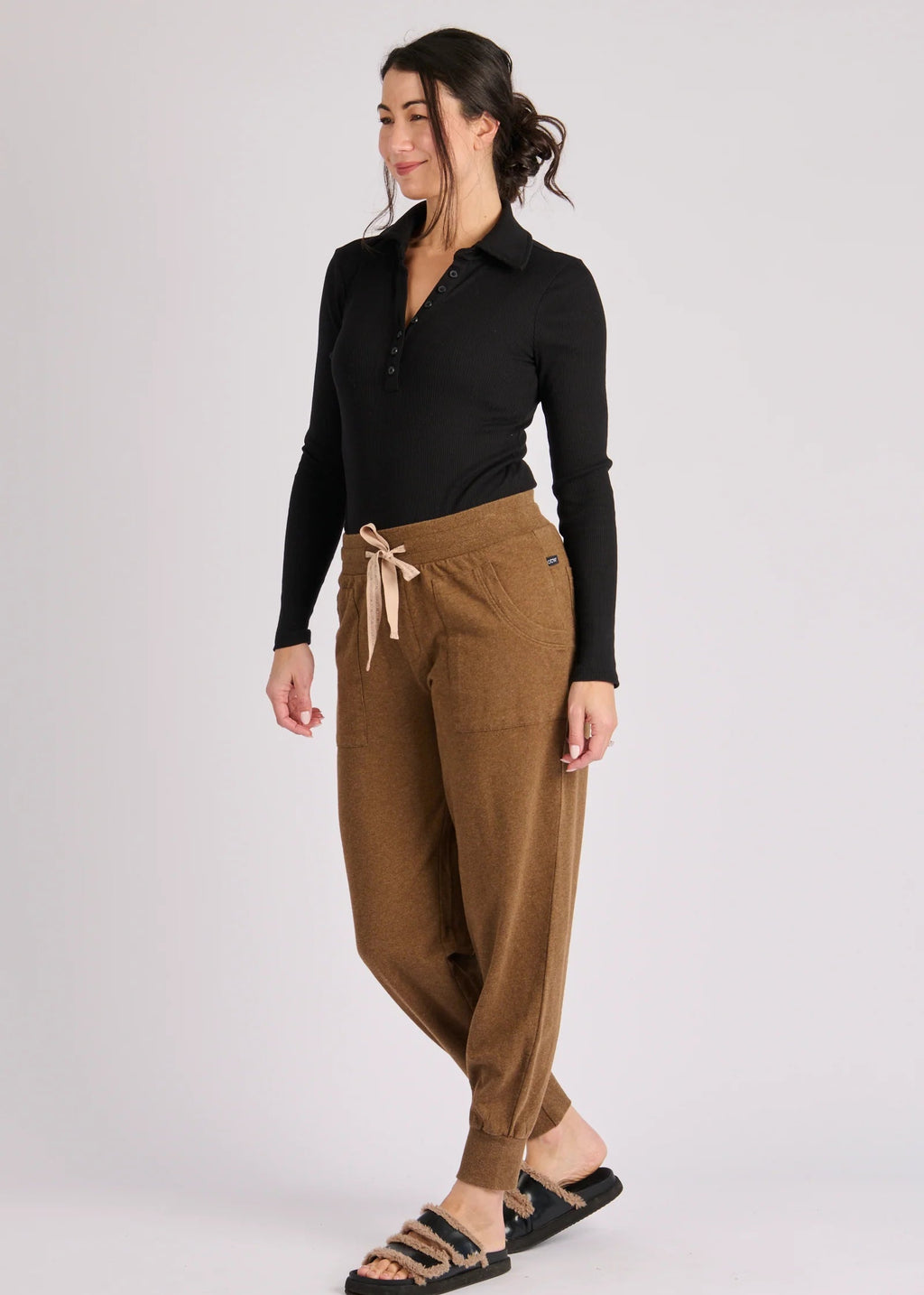 OTW Pocket Detail Pant Chocolate