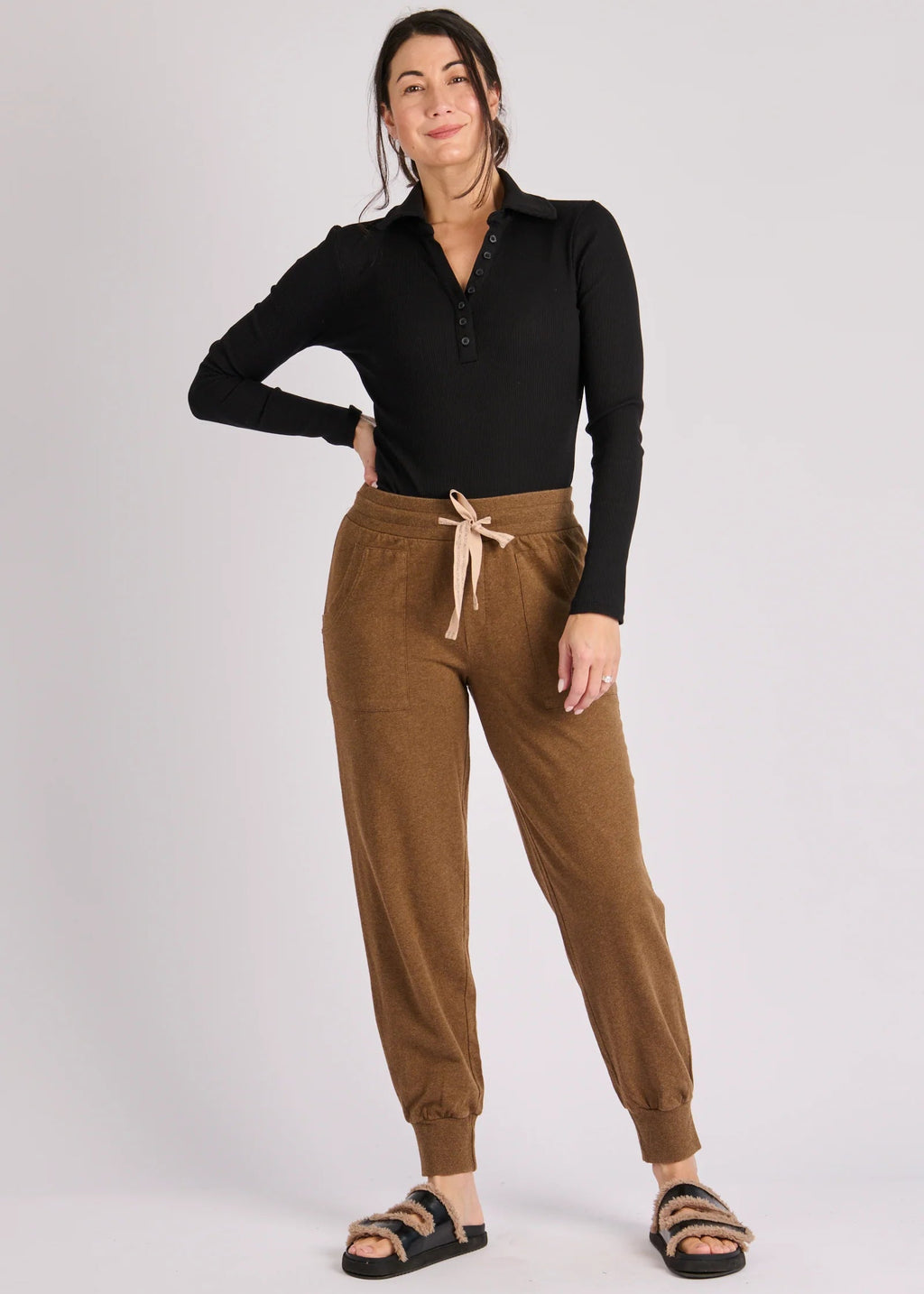 OTW Pocket Detail Pant Chocolate