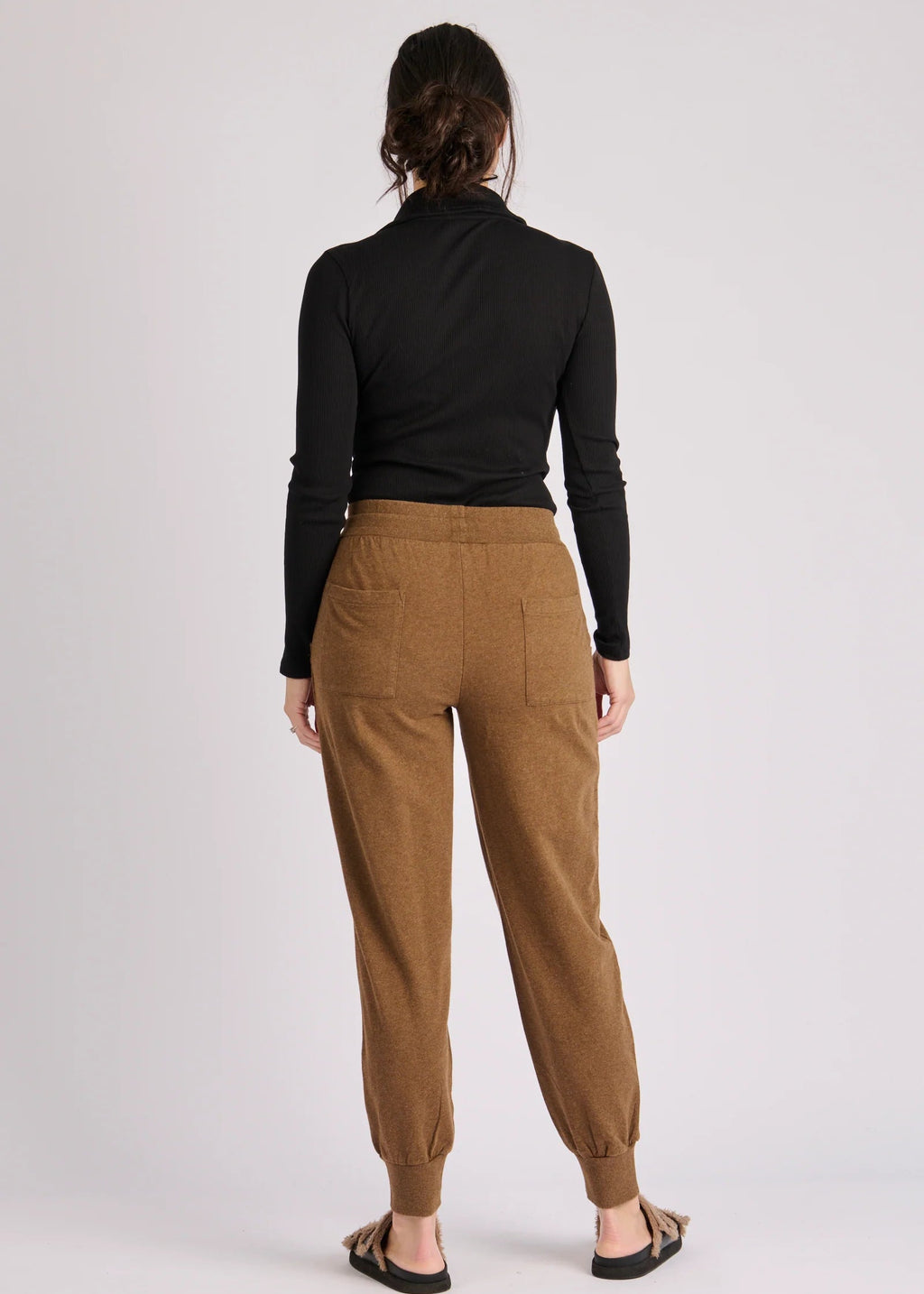 OTW Pocket Detail Pant Chocolate