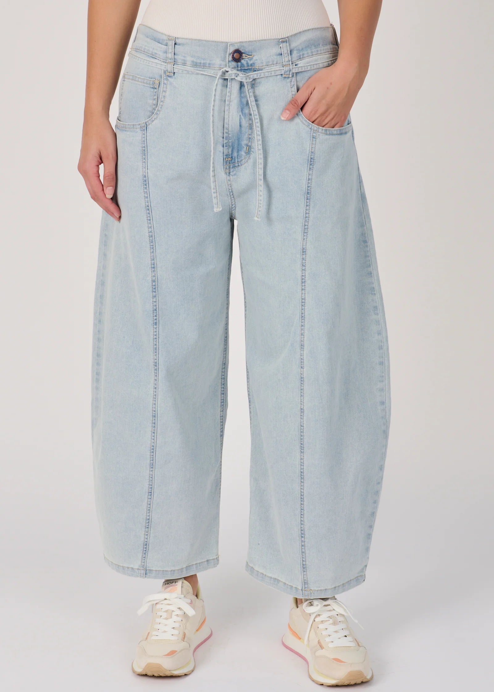 OTW Barrel Jean Light Blue