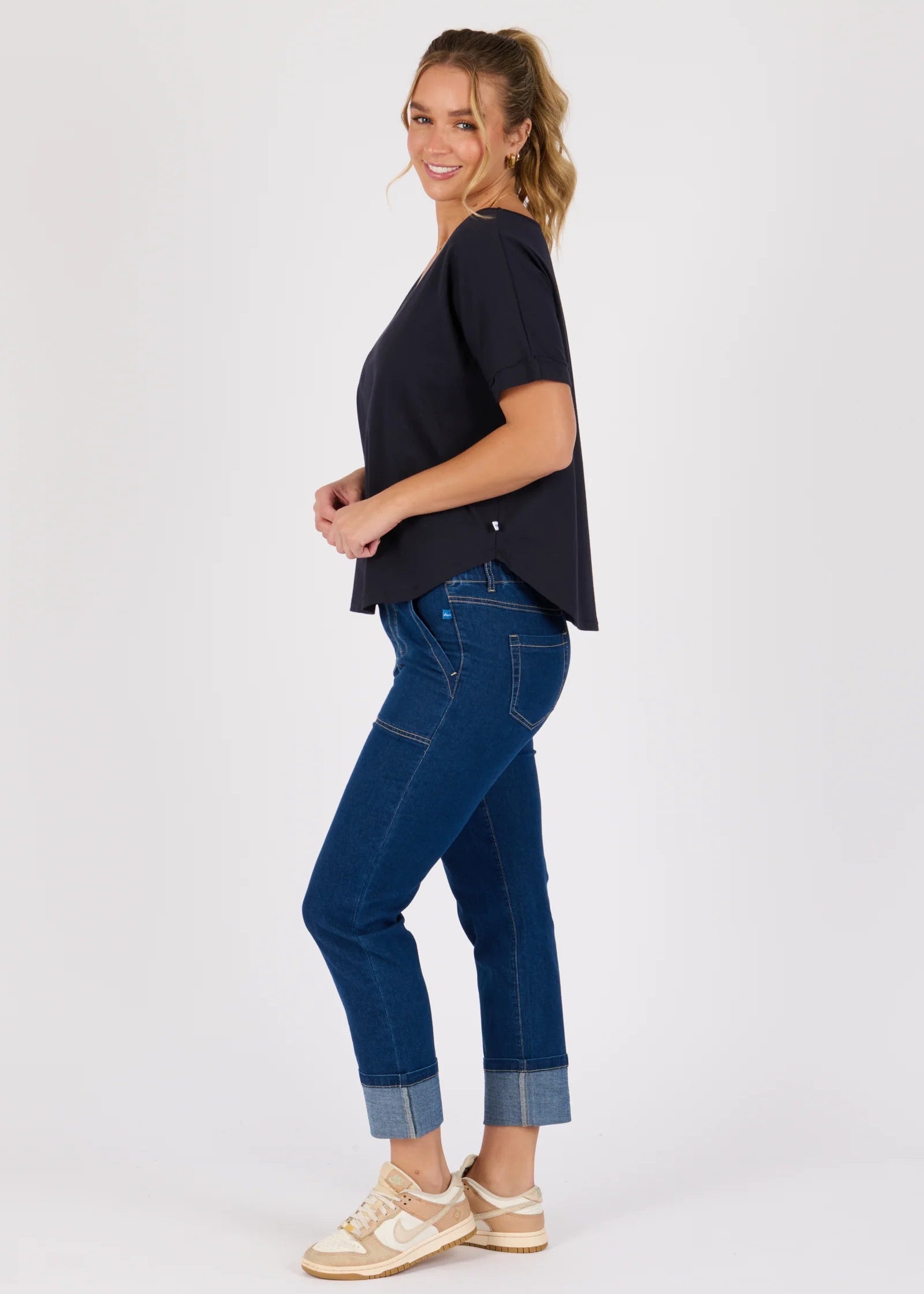 OTW V-Neck Tee Navy