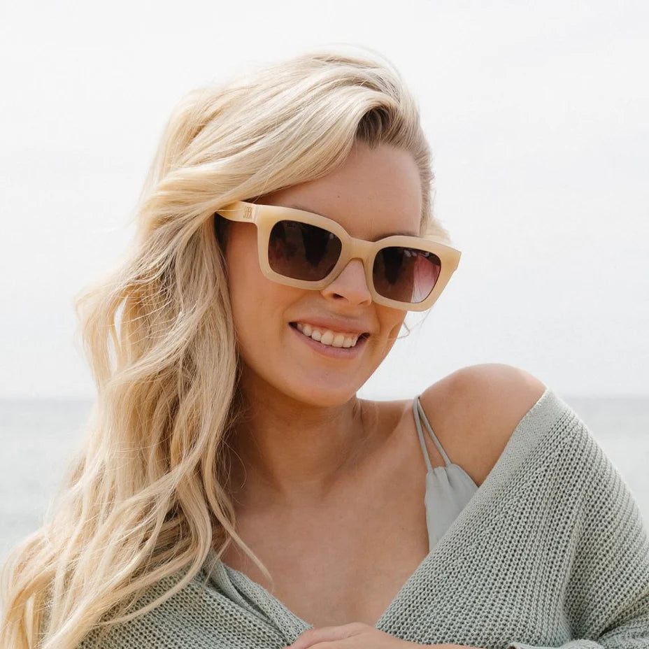 Soek Sunnies Zahra Nude