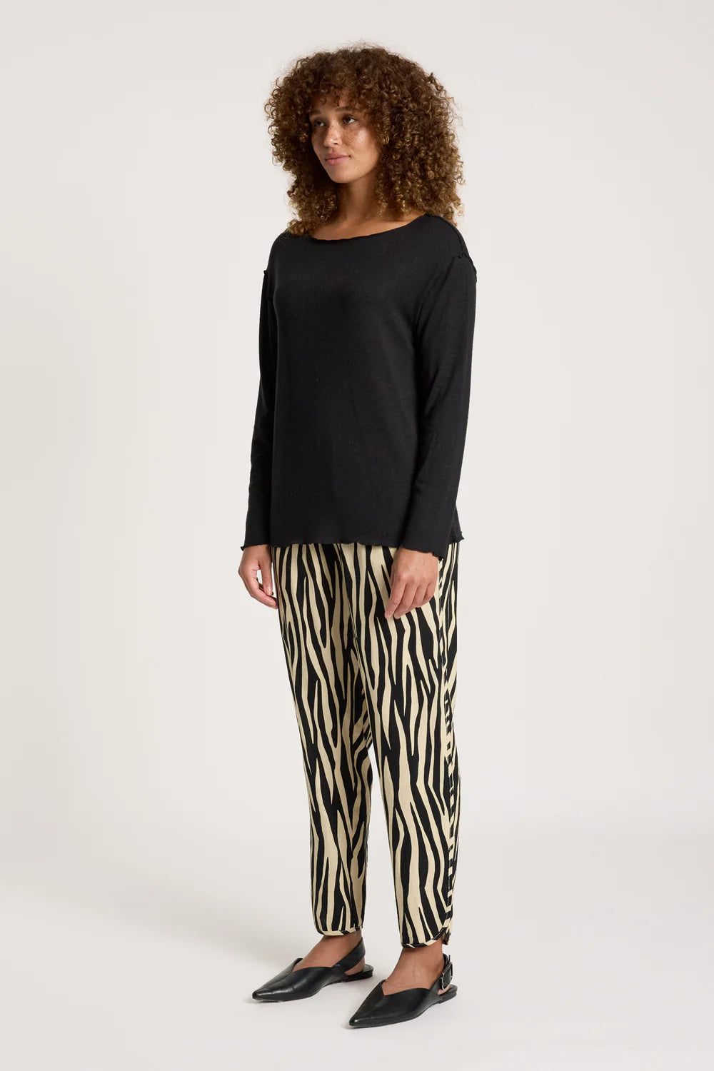 Eb & Ive Aria Long Sleeve Top Black