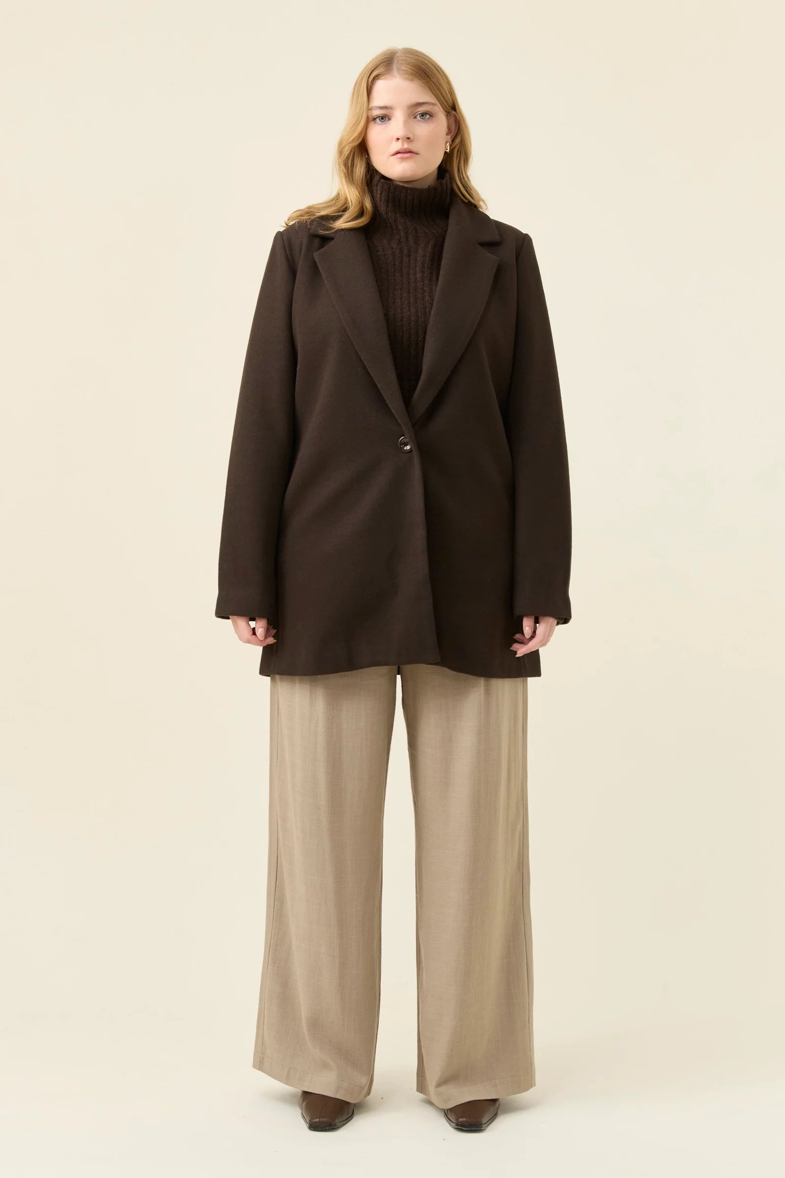 IOM Kali Coat Chocolate