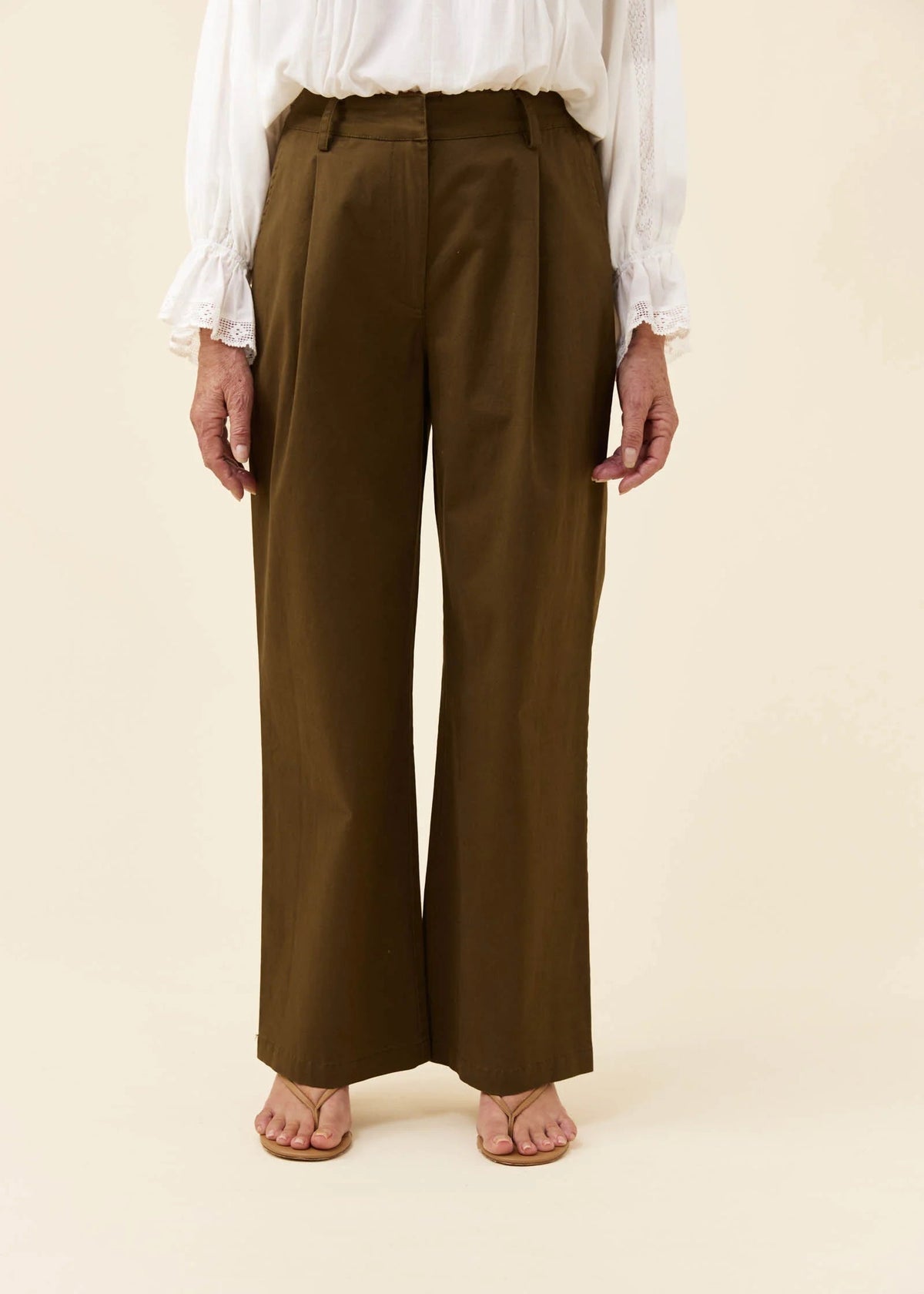 IOM Leonora Pant Olive