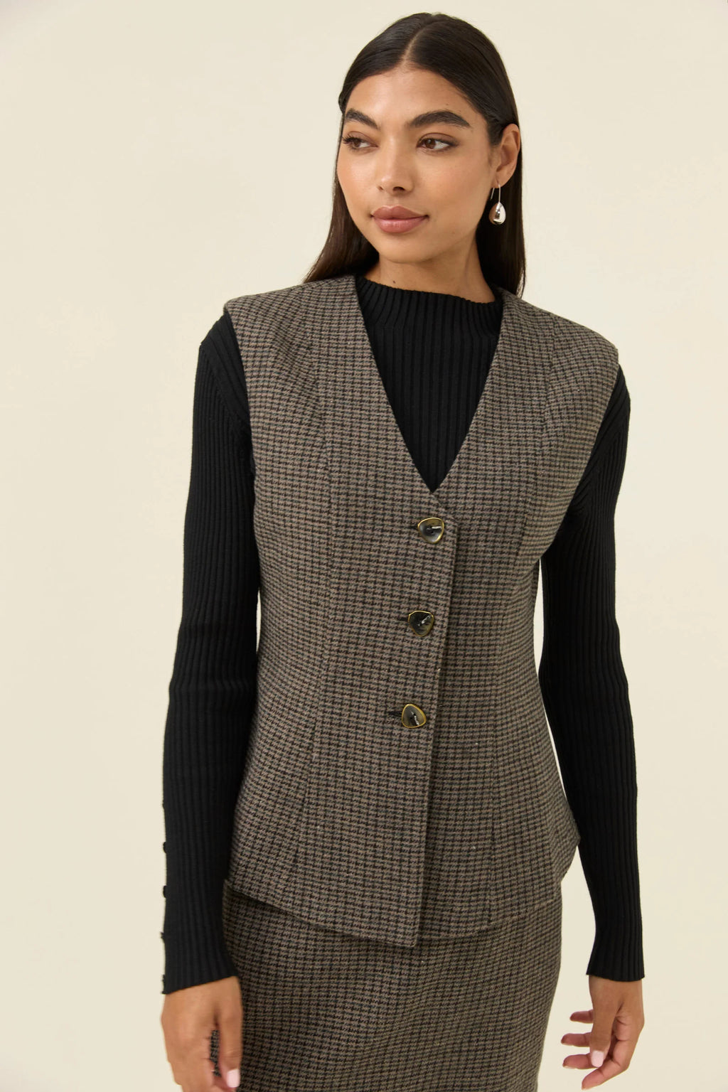 IOM Cassidy Vest Charcoal