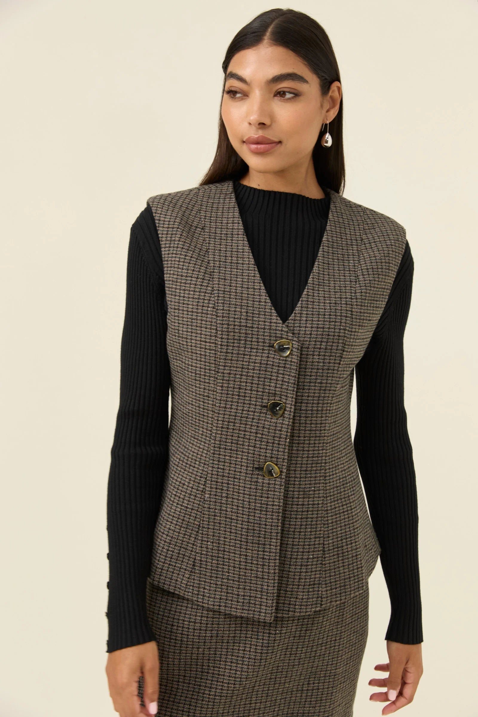IOM Cassidy Vest Charcoal