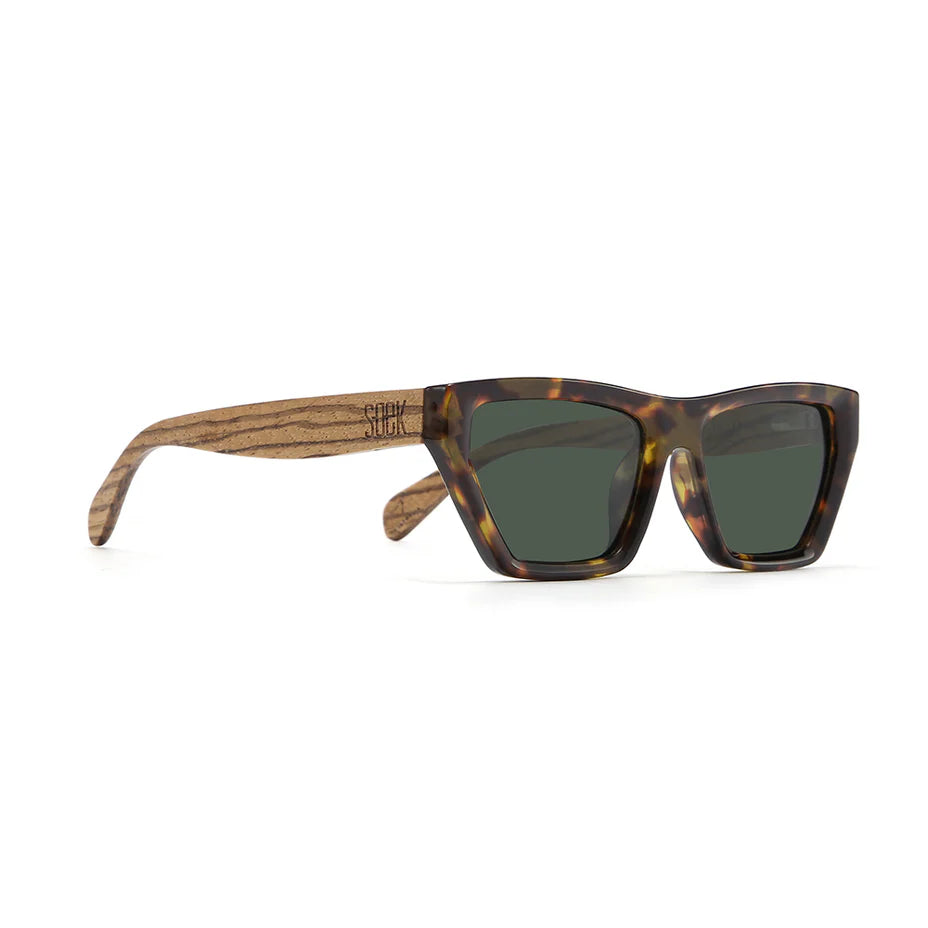 Soek Sunnies Nilaa Tort