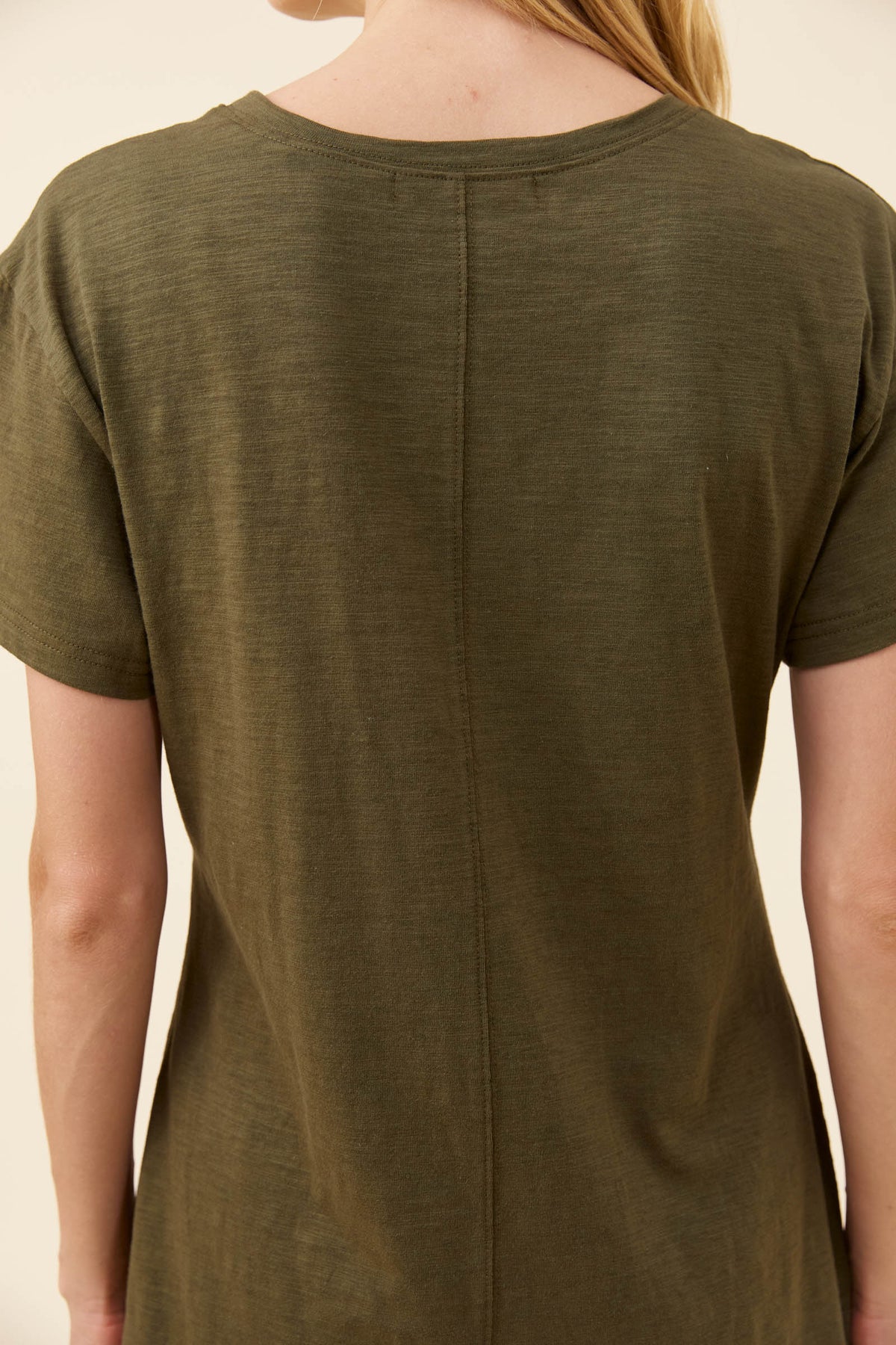 IOM Eva Tee Olive
