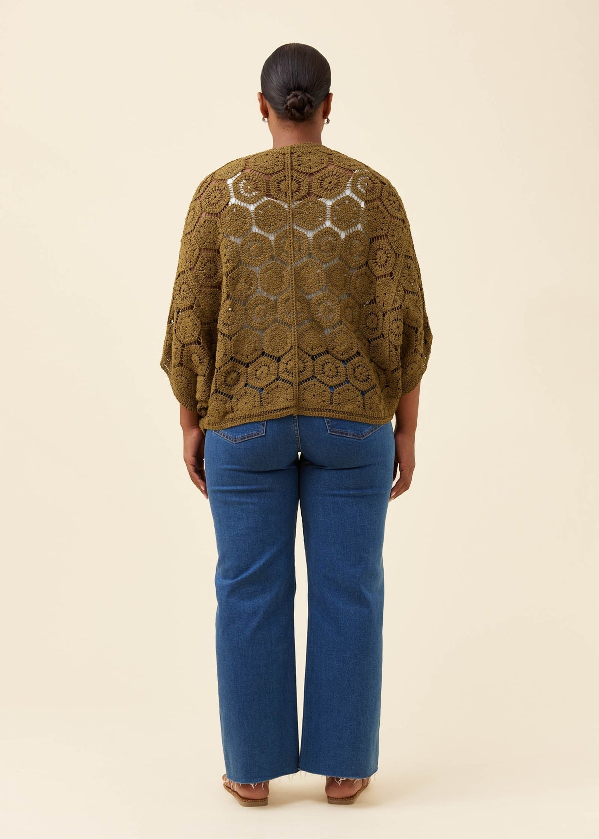 IOM Maggie Crotchet Cape Olive
