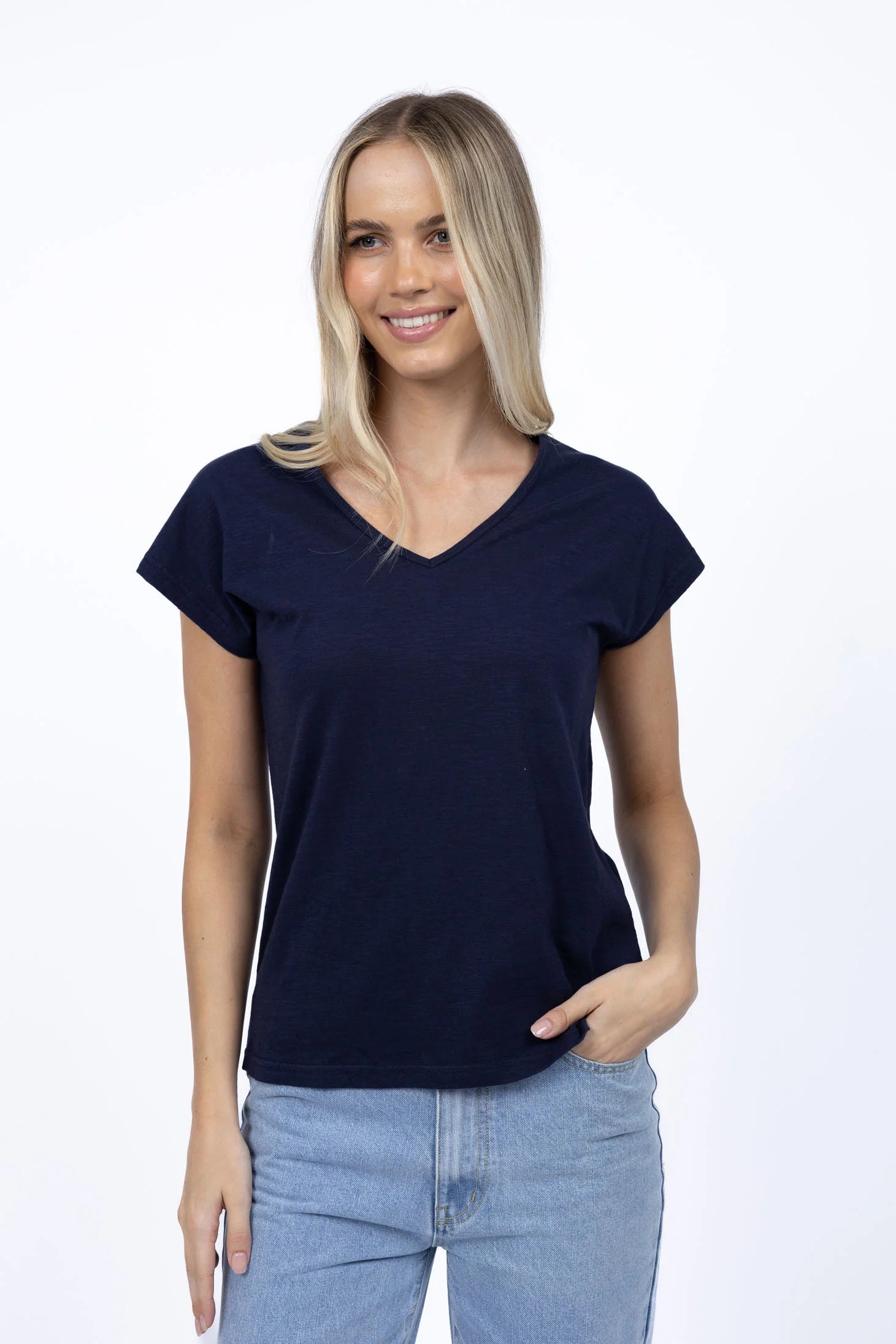 Humidity Must Have V-Neck Navy