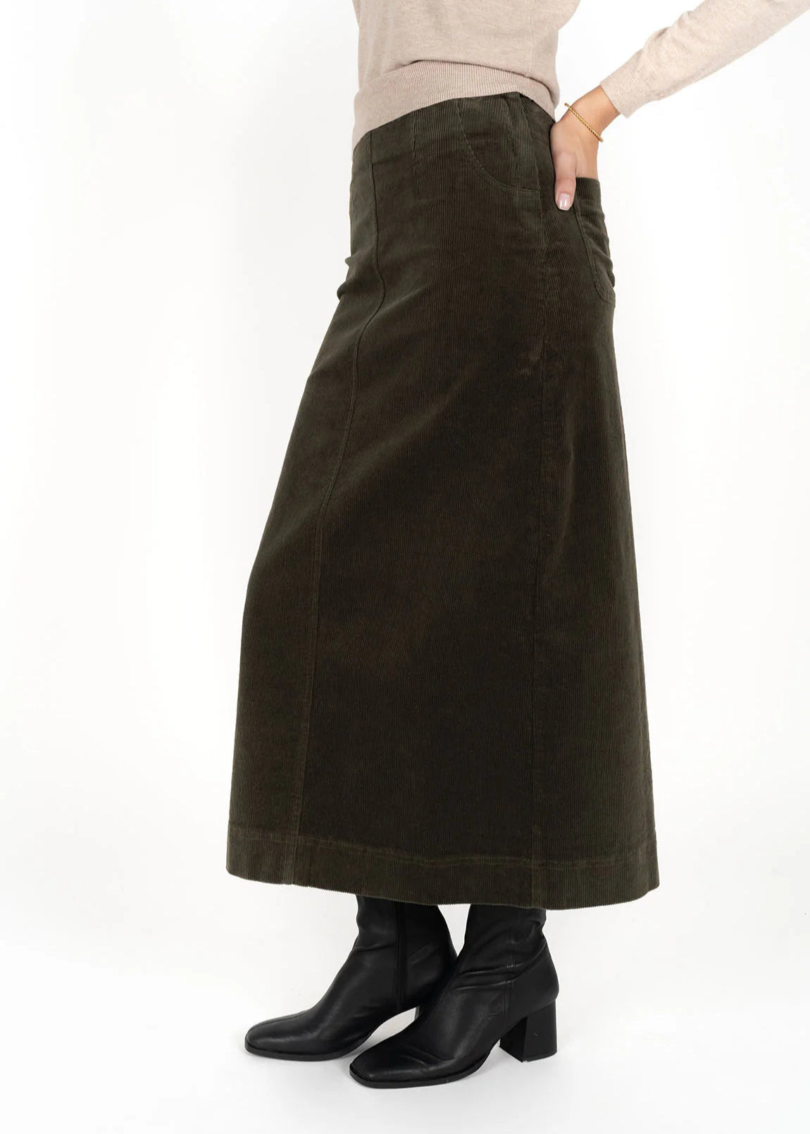 Humidity Cord Skirt Moss