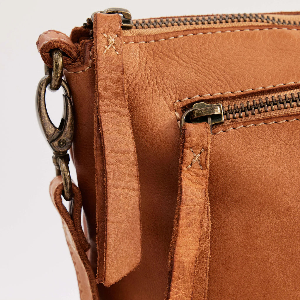 Juju & Co Essential Pouch Tan