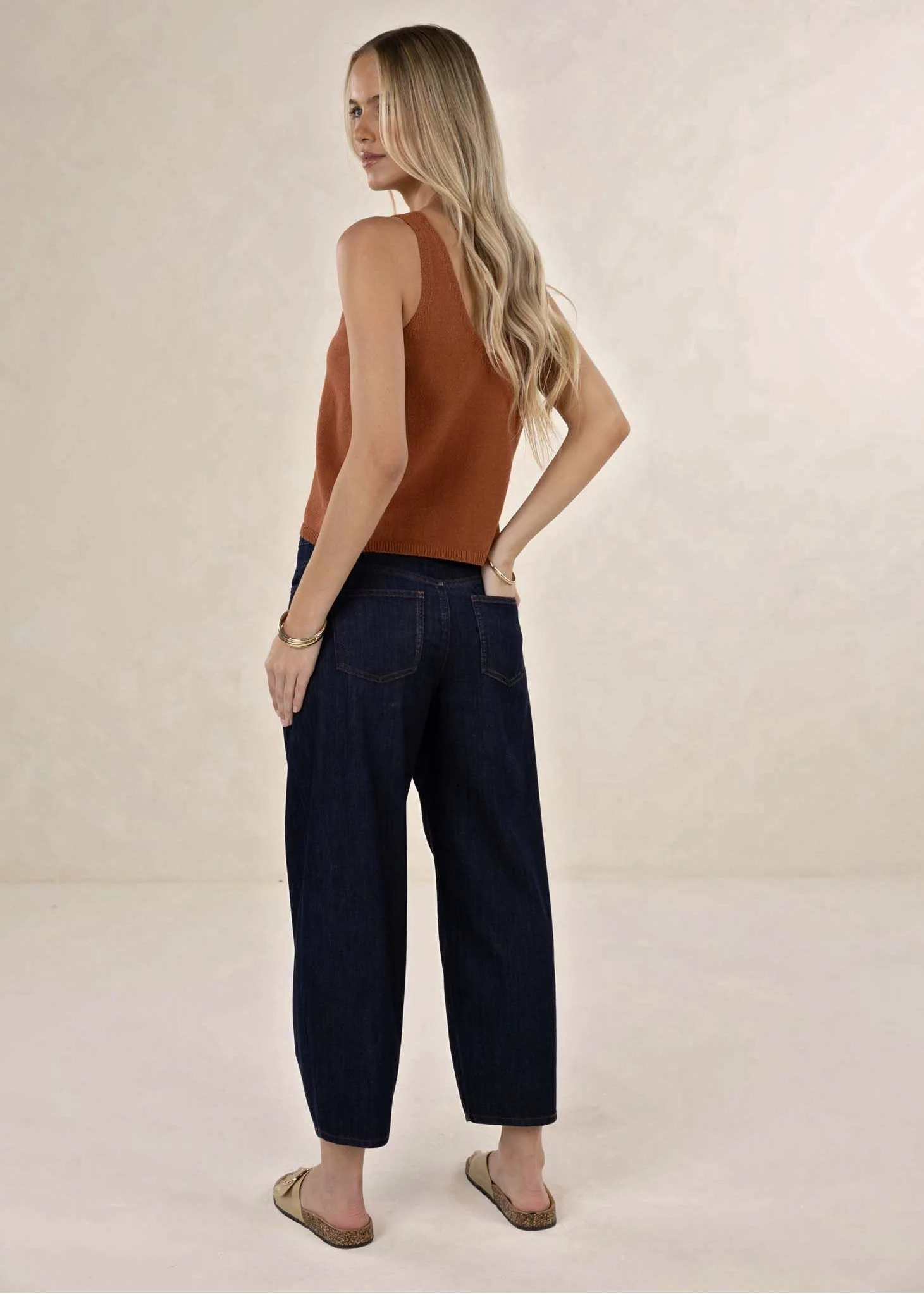 Humidity Ivy Barrel Jean