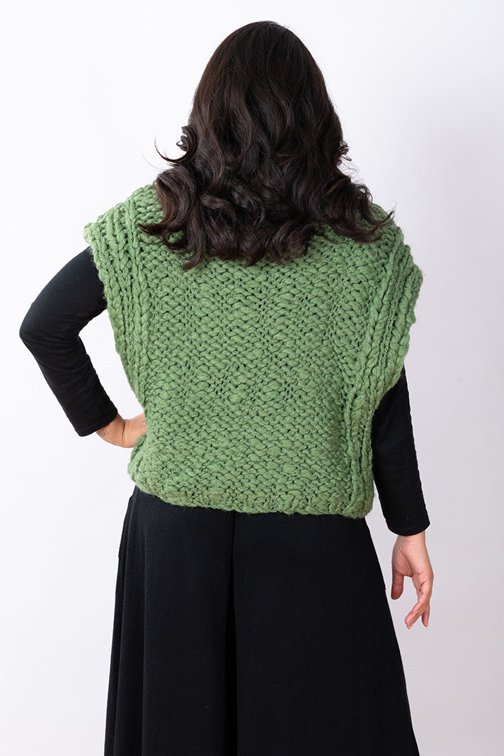 JJ Handknitted vest green