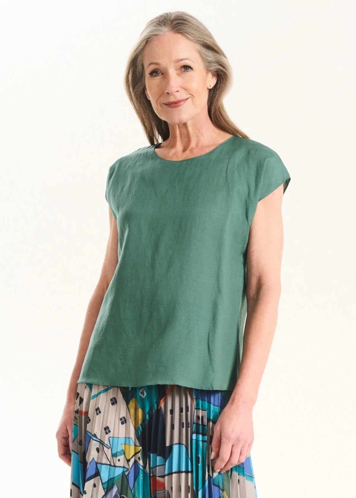 Olga Petra Tee Sage