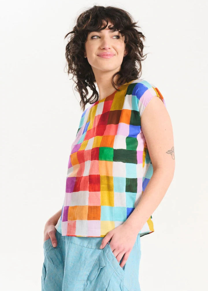 Olga Tessera Tee Medina