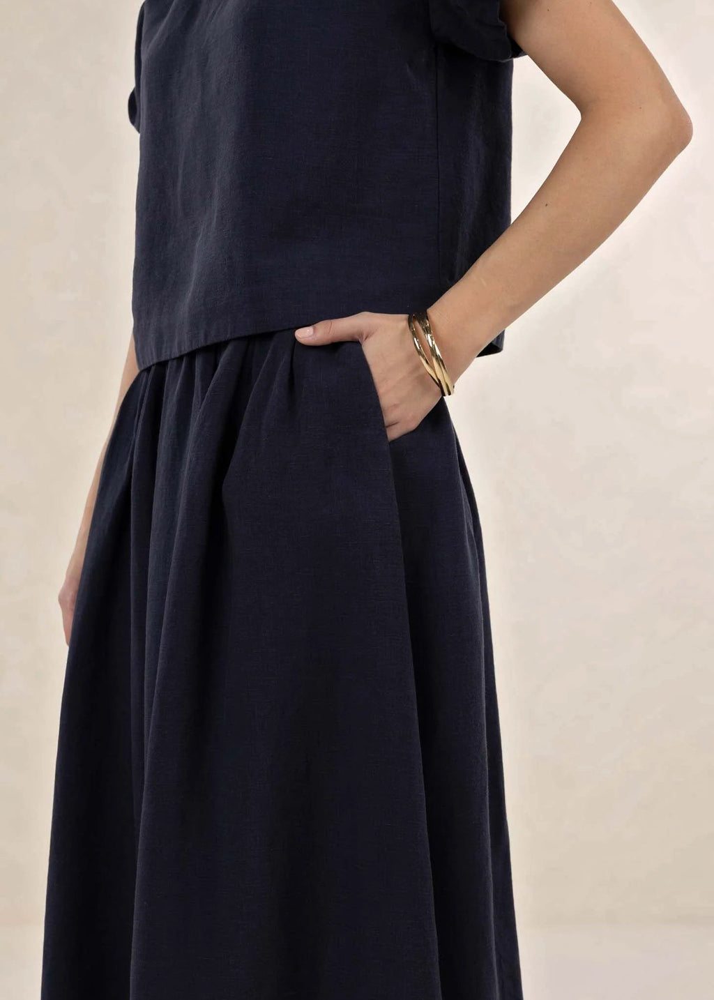 Humidity Sola Skirt Navy