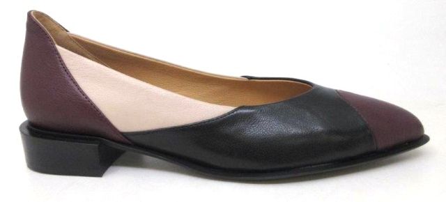 D & J Emberta Burgundy-Black