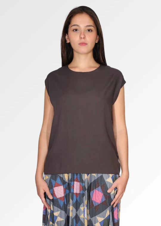 Olga Helena Tee Smokey Grey