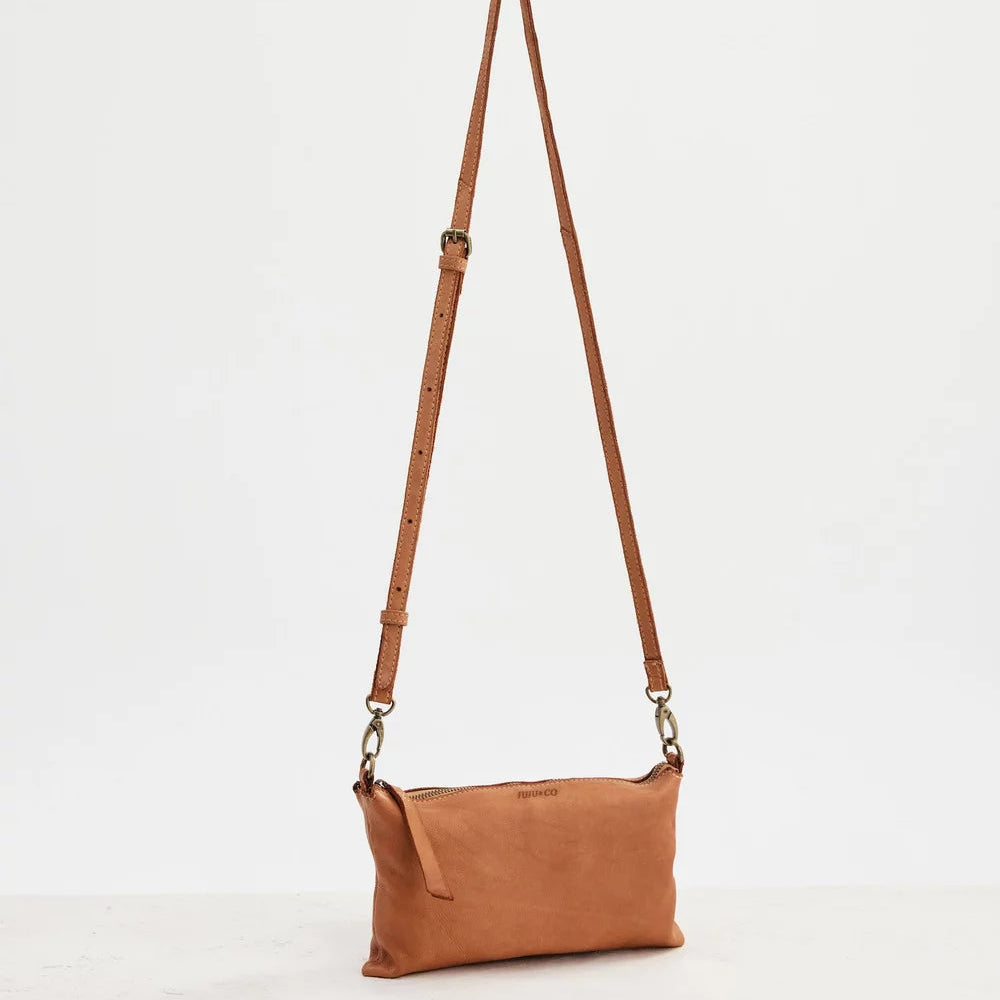 Juju & Co Monterey Crossbody Tan